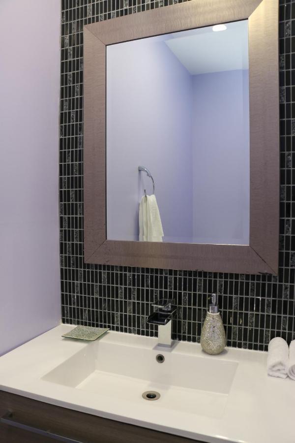 מארקהם Quiet And Contemporary Home מראה חיצוני תמונה